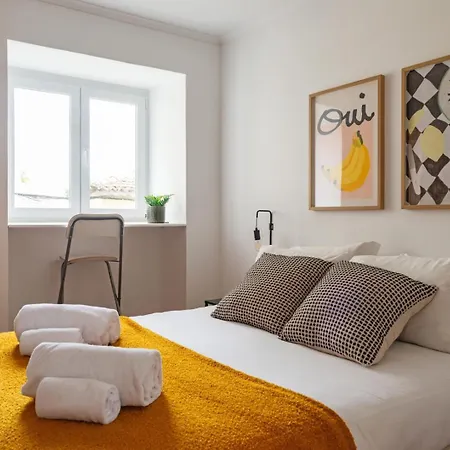 2-bed With A Charming Terrace At Intendente Apartment