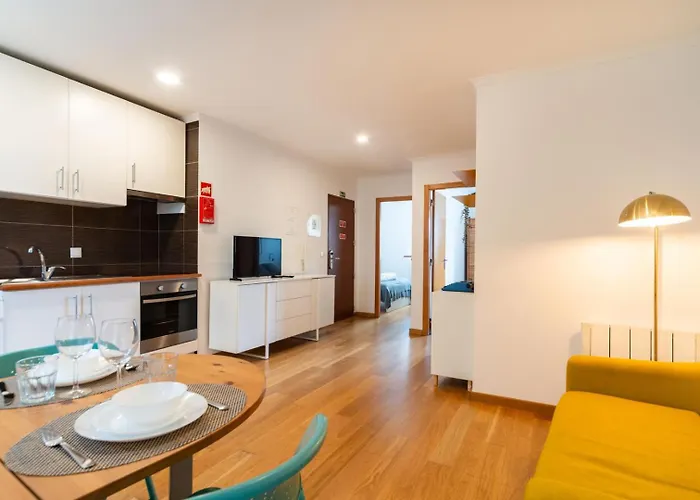 2-bed With A Charming Terrace At Intendente Lisboa