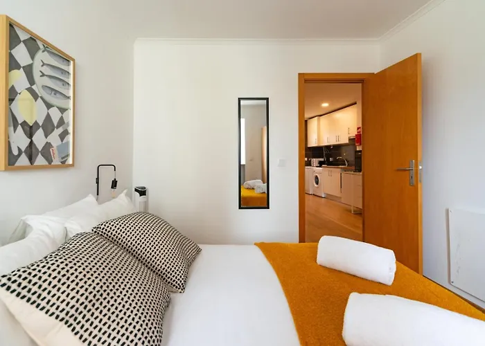 2-bed With A Charming Terrace At Intendente * Lisboa