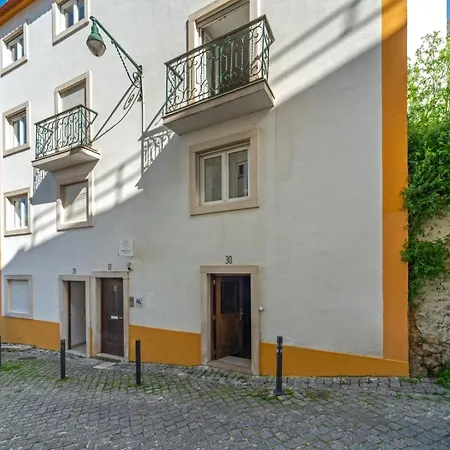 2-bed With A Charming Terrace At Intendente * Lissabon