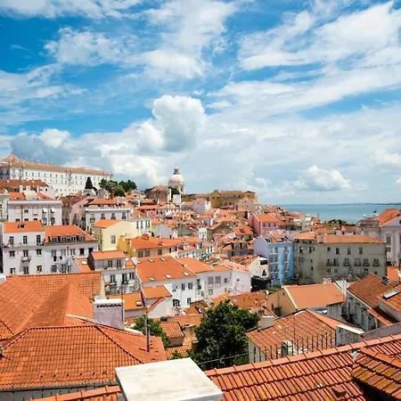 2-bed With A Charming Terrace At Intendente Apartamento Lisboa